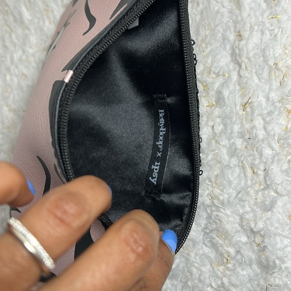 BETTY BOOP Zippered bag 5x7” - Picture 5 of 5